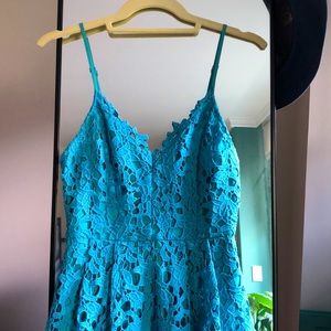 ASTR LABEL TEA LENGTH LACE DRESS